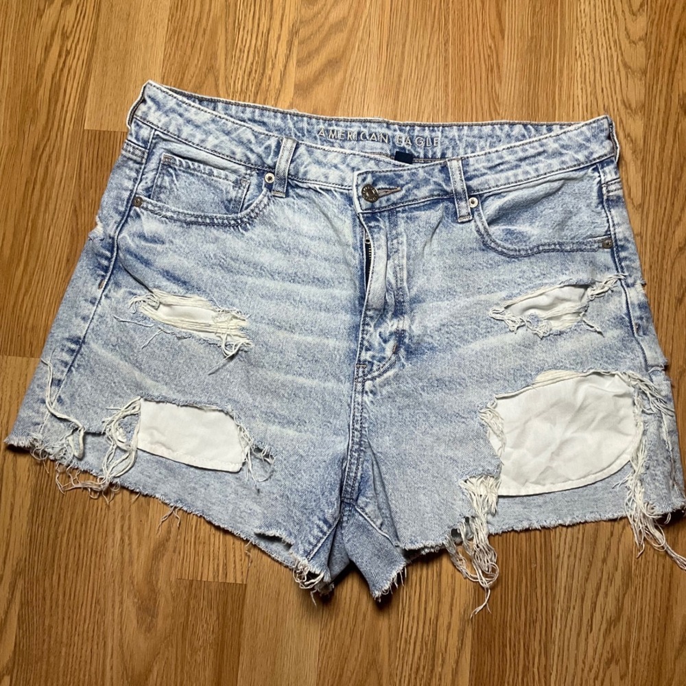 American Eagle Strigid Mom Shorts Womens 14 Light Wash Denim High Rise - Picture 1 of 9